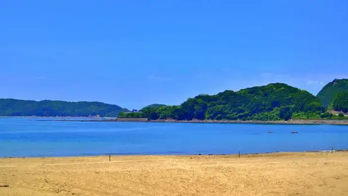 青い海が美しい和歌山の穴場ビーチ
