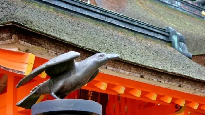 熊野那智大社に祀られる八咫烏（ヤタガラス）の像
