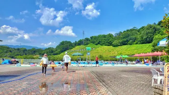 橋本市民プールの50mプール