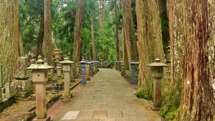 高野山奥の院の参道