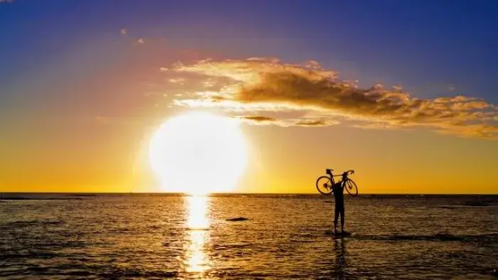 天神崎の夕陽を背景にした絶景写真